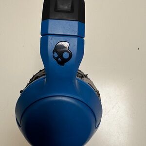 Skullcandy Hesh 2 wireless headphones